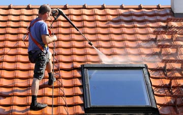 roof cleaning Uphall